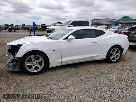 2017 Chevrolet Camaro 2LT z VIN 1G1FC1RX5H0187683, wystawiony jako Copart lot #55844005 z przebiegiem 73 118 mil mil oraz Szkoda całkowita • Salvage title. Historia ofert i sprzedaży dostępna na DreamBid. Obrazek 1.