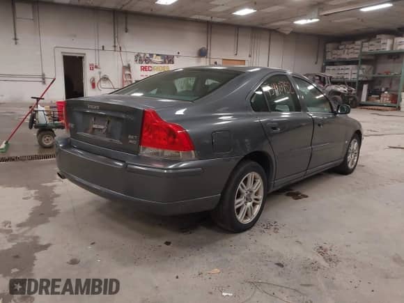2006 Volvo S60 2.5L Turbo с VIN YV1RH592X62540674, выставлен на аукционе IAAI как лот 43480752 с пробегом 204 398 миль миль и . История ставок и продаж доступна на DreamBid. Изображение 4.