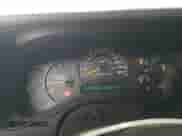 2006 GMC Sierra 1500 Work Truck z VIN 3GTEC14X06G245704, wystawiony jako Copart lot #83527594 z przebiegiem 200 794 mil mil oraz Szkoda całkowita • Salvage title. Historia ofert i sprzedaży dostępna na DreamBid. Obrazek 9.