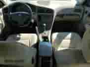 2007 Volvo S60 2.5L Turbo с VIN YV1RS592672614577, выставлен на аукционе Copart как лот 86881345 с пробегом 197 057 миль миль и Списание • Salvage title. История ставок и продаж доступна на DreamBid. Изображение 8.