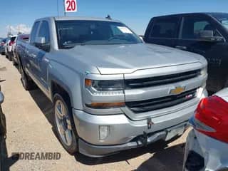 2018 Chevrolet Silverado 1500 LT с VIN 1GCVKREC1JZ378655, выставлен на аукционе IAAI как лот 43063016 с пробегом 154 167 миль миль и . История ставок и продаж доступна на DreamBid. Изображение 1.