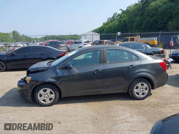 2016 Chevrolet Sonic LS с VIN 1G1JA5SH3G4118685, выставлен на аукционе IAAI как лот 42881168 с пробегом 97 168 миль миль и . История ставок и продаж доступна на DreamBid. Изображение 14.
