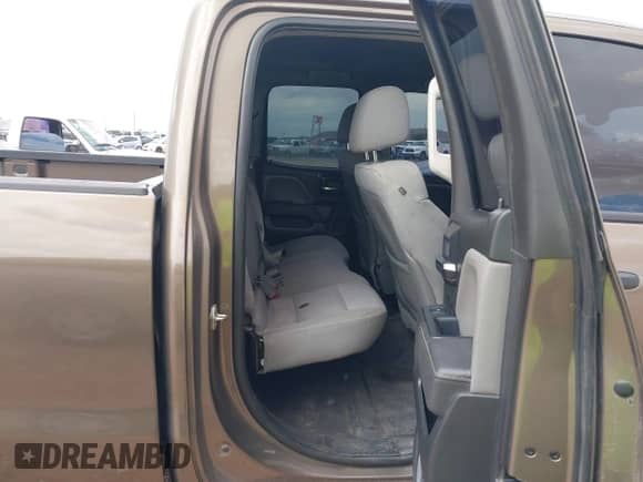 2015 GMC Sierra 1500 with VIN 1GTR1TEH8FZ171779, listed as a IAAI auction lot 42580891 with 189,935 mi miles and . Bid and sale history available at DreamBid. Image 8.