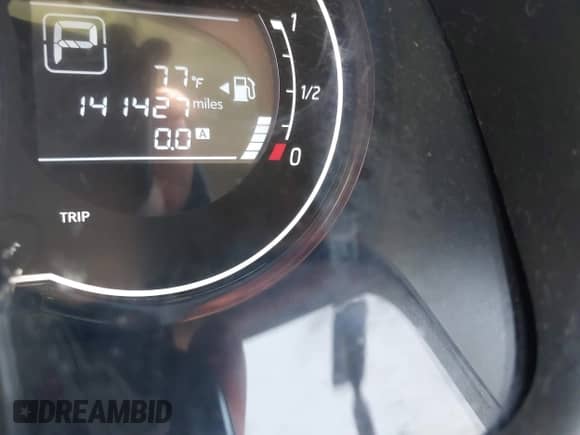 2015 Nissan Note S с VIN 3N1CE2CP1FL413420, выставлен на аукционе IAAI как лот 42722450 с пробегом 141 427 миль миль и . История ставок и продаж доступна на DreamBid. Изображение 7.