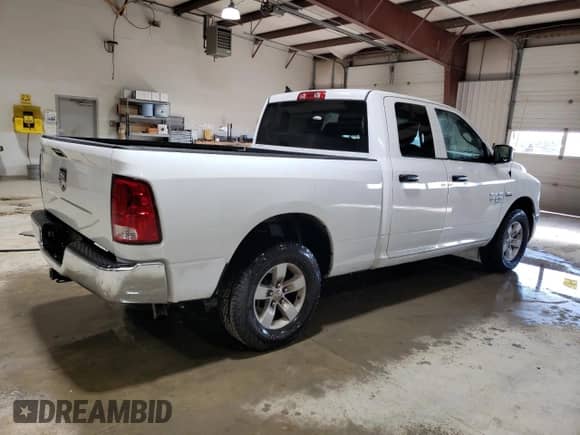 2023 Ram 1500 Tradesman z VIN 1C6RR7FT7PS527773, wystawiony jako Copart lot #44564895 z przebiegiem 46 041 mil mil oraz Czysty tytuł • Clean title. Historia ofert i sprzedaży dostępna na DreamBid. Obrazek 3.