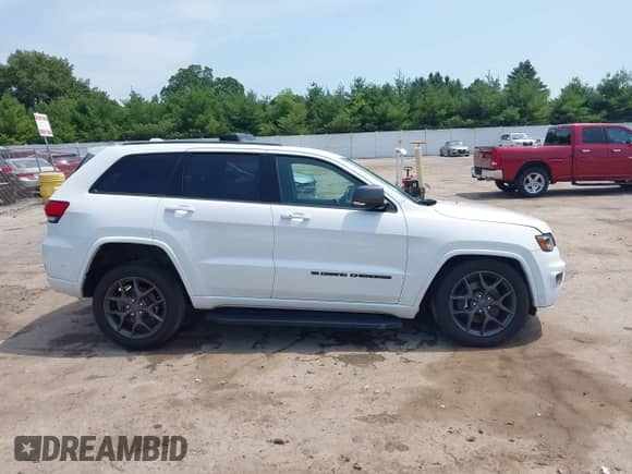 2021 Jeep Grand Cherokee Limited с VIN 1C4RJFBGXMC671150, выставлен на аукционе IAAI как лот 42744257 с пробегом 29 602 миль миль и . История ставок и продаж доступна на DreamBid. Изображение 13.