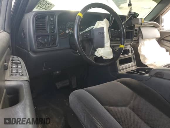 2005 GMC Sierra 1500 SLE z VIN 2GTEK13T551183872, wystawiony jako Copart lot #62696625 z przebiegiem 318 449 mil mil oraz Szkoda całkowita • Salvage title. Historia ofert i sprzedaży dostępna na DreamBid. Obrazek 8.