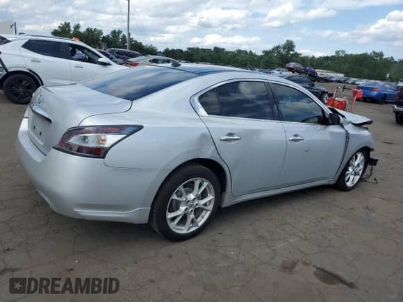 2014 Nissan Maxima SV with VIN 1N4AA5AP8EC462487, listed as a Copart auction lot 64989375 with 292,648 mi miles and Non repairable. Bid and sale history available at DreamBid. Image 3.