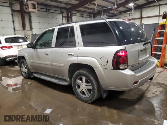 2007 Chevrolet TrailBlazer LT z VIN 1GNET13M872284016, wystawiony jako Copart lot #87505085 z przebiegiem 206 414 mil mil oraz Szkoda całkowita • Salvage title. Historia ofert i sprzedaży dostępna na DreamBid. Obrazek 2.