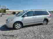 2004 Toyota Sienna XLE z VIN 5TDZA22C54S116773, wystawiony jako Copart lot #81171155 z przebiegiem 232 127 mil mil oraz Szkoda całkowita • Salvage title. Historia ofert i sprzedaży dostępna na DreamBid. Obrazek 1.
