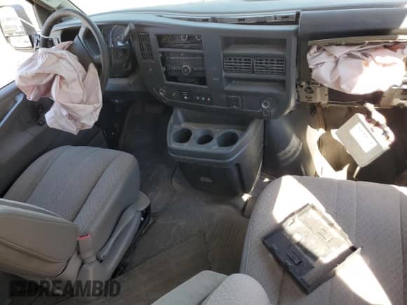 2020 Chevrolet Express Passenger LS с VIN 1GAZGNFG5L1272944, выставлен на аукционе Copart как лот 75927124 с пробегом 139 915 миль миль и Списание • Salvage title. История ставок и продаж доступна на DreamBid. Изображение 8.