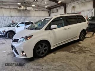 2018 Toyota Sienna SE Premium with VIN 5TDXZ3DCXJS941819, listed as a Copart auction lot 89562175 with 169,841 mi miles and Non repairable. Bid and sale history available at DreamBid. Image 1.