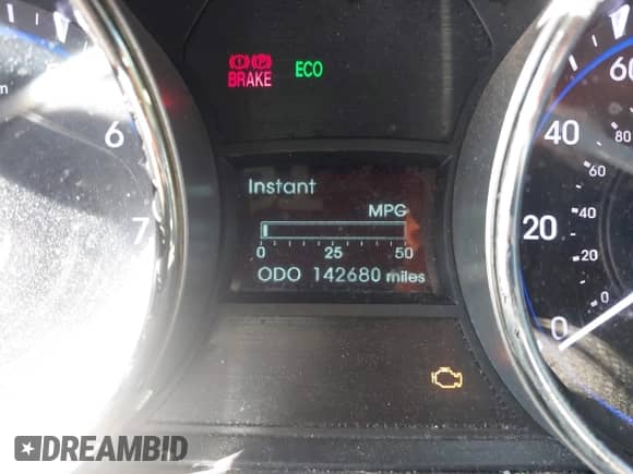 2013 Hyundai Sonata GLS z VIN 5NPEB4ACXDH725369, wystawiony jako IAAI lot #43543708 z przebiegiem 142 680 mil mil oraz . Historia ofert i sprzedaży dostępna na DreamBid. Obrazek 7.