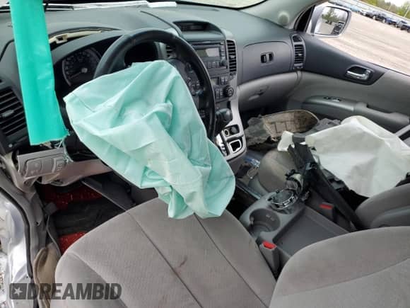 2007 Hyundai Entourage GLS с VIN KNDMC233576022514, выставлен на аукционе Copart как лот 56379685 с пробегом Не указан миль и Списание • Salvage title. История ставок и продаж доступна на DreamBid. Изображение 8.