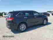 2018 Kia Sorento LX z VIN 5XYPG4A38JG396068, wystawiony jako Copart lot #70809795 z przebiegiem 88 765 mil mil oraz Szkoda całkowita • Salvage title. Historia ofert i sprzedaży dostępna na DreamBid. Obrazek 3.