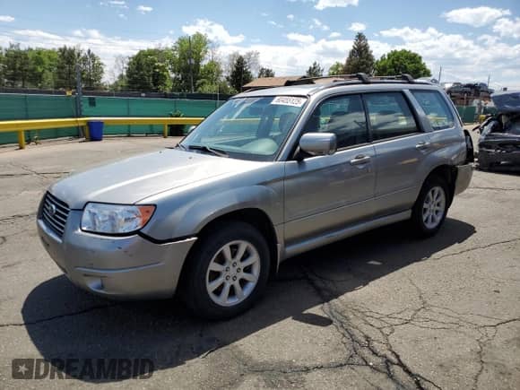 2007 Subaru Forester X with VIN JF1SG65667H703141, listed as a Copart auction lot 60455125 with 274,265 mi miles and Non repairable. Bid and sale history available at DreamBid. Image 1.
