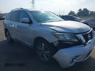 2013 Nissan Pathfinder SV with VIN 5N1AR2MN3DC686286, listed as a IAAI auction lot 42994741 with 207,689 mi miles and . Bid and sale history available at DreamBid. Image 1.