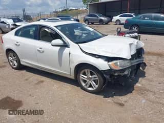 2015 Volvo S60 T5 Drive-E Premier с VIN YV140MFK3F1362760, выставлен на аукционе IAAI как лот 42834933 с пробегом 158 228 миль миль и . История ставок и продаж доступна на DreamBid. Изображение 1.