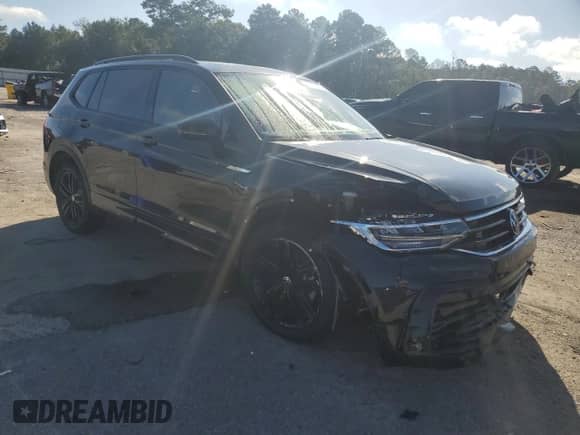 2022 Volkswagen Tiguan SE R-Line Black с VIN 3VVCB7AX9NM093540, выставлен на аукционе Copart как лот 65769195 с пробегом 20 820 миль миль и Списание • Salvage title. История ставок и продаж доступна на DreamBid. Изображение 4.