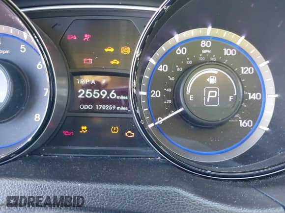 2013 Hyundai Sonata SE with VIN 5NPEC4AC9DH584839, listed as a IAAI auction lot 43357147 with 170,259 mi miles and . Bid and sale history available at DreamBid. Image 7.