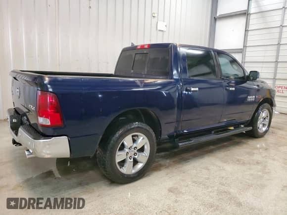 2016 Ram 1500 Lone Star z VIN 1C6RR7LM7GS145269, wystawiony jako Copart lot #69620925 z przebiegiem 139 167 mil mil oraz Czysty tytuł • Clean title. Historia ofert i sprzedaży dostępna na DreamBid. Obrazek 3.