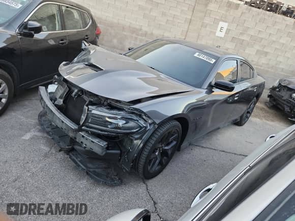 2022 Dodge Charger R/T z VIN 2C3CDXCTXNH203338, wystawiony jako Copart lot #90147095 z przebiegiem 22 989 mil mil oraz Czysty tytuł • Clean title. Historia ofert i sprzedaży dostępna na DreamBid. Obrazek 1.