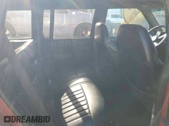 1994 Chevrolet Blazer LS с VIN 1GNCS13W6R2157005, выставлен на аукционе Copart как лот 82147884 с пробегом 191 039 миль миль и Списание • Salvage title. История ставок и продаж доступна на DreamBid. Изображение 10.