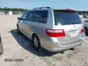 2007 Honda Odyssey EX z VIN 5FNRL38487B140588, wystawiony jako IAAI lot #43163112 z przebiegiem 206 073 mil mil oraz . Historia ofert i sprzedaży dostępna na DreamBid. Obrazek 3.