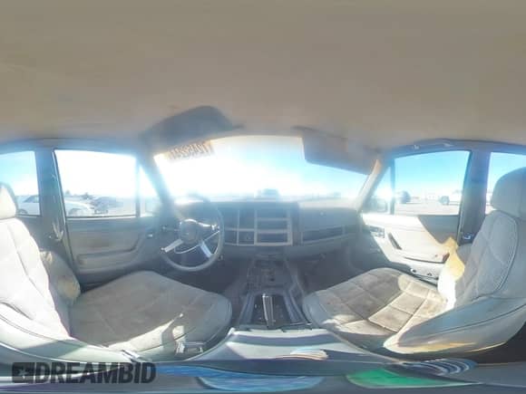 1992 Jeep Grand Cherokee with VIN 1J4FJ58S3NL146001, listed as a Copart auction lot 72452244 with 229,238 mi miles and Salvage title. Bid and sale history available at DreamBid. Image 14.