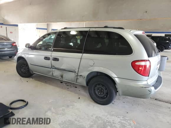 2004 Dodge Caravan SE with VIN 1D4GP24R14B556510, listed as a Copart auction lot 59522465 with 202,668 mi miles and Clean title. Bid and sale history available at DreamBid. Image 2.