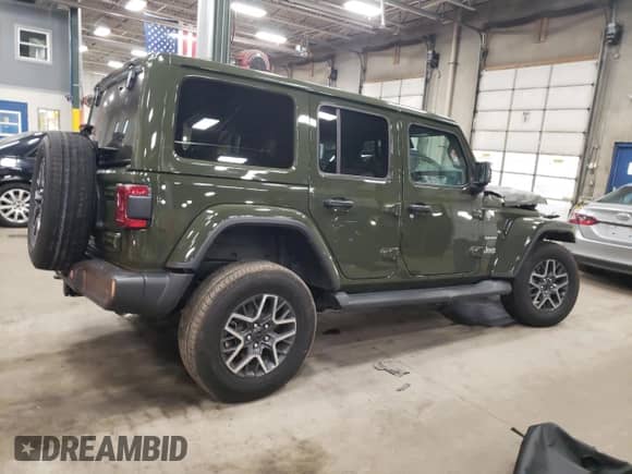 2024 Jeep Wrangler Sahara с VIN 1C4PJXEG3RW238140, выставлен на аукционе Copart как лот 87751465 с пробегом 4 939 миль миль и На запчасти • Non repairable. История ставок и продаж доступна на DreamBid. Изображение 3.