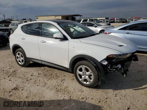 2024 Dodge Hornet GT Plus with VIN ZACNDFBN6R3A27711, listed as a Copart auction lot 89047715 with 5,894 mi miles and Salvage title. Bid and sale history available at DreamBid. Image 4.
