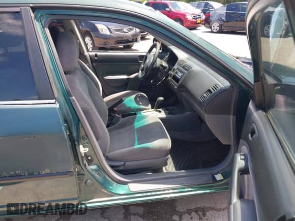 2001 Honda Civic z VIN 1HGEN26471L000172, wystawiony jako IAAI lot #42449104 z przebiegiem 209 151 mil mil oraz . Historia ofert i sprzedaży dostępna na DreamBid. Obrazek 5.