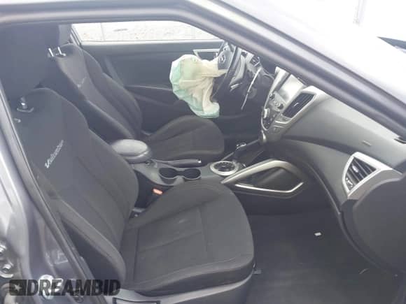 2017 Hyundai Veloster с VIN KMHTC6ADXHU306146, выставлен на аукционе IAAI как лот 41715687 с пробегом 113 364 миль миль и . История ставок и продаж доступна на DreamBid. Изображение 5.