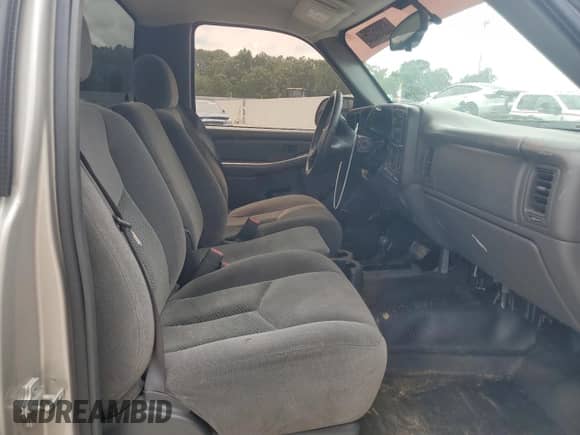 2006 Chevrolet Silverado 1500 Work Truck с VIN 3GCEK14V06G190270, выставлен на аукционе Copart как лот 62865225 с пробегом 110 847 миль миль и Списание • Salvage title. История ставок и продаж доступна на DreamBid. Изображение 10.