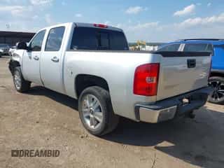 2013 Chevrolet Silverado 1500 LTZ с VIN 3GCPCTE03DG117203, выставлен на аукционе IAAI как лот 43243468 с пробегом 307 184 миль миль и . История ставок и продаж доступна на DreamBid. Изображение 3.