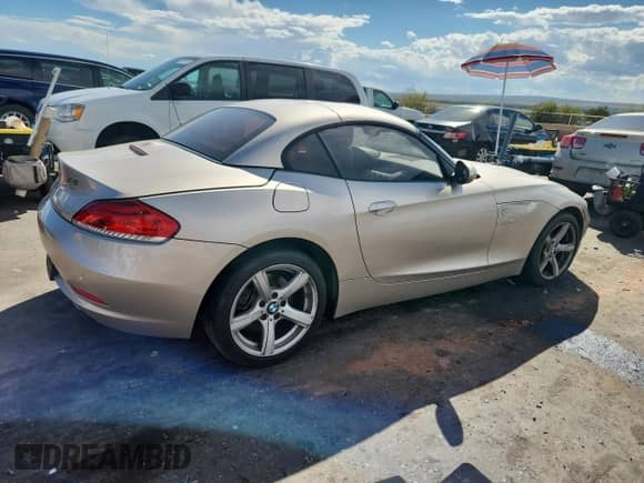 2009 BMW Z4 sDrive30i with VIN WBALM53569E376530, listed as a Copart auction lot 80365285 with Not provided miles and Salvage title. Bid and sale history available at DreamBid. Image 3.