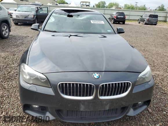 2015 BMW 5 Series 535d xDrive z VIN WBAFV3C51FD686620, wystawiony jako Copart lot #62902995 z przebiegiem 102 596 mil mil oraz Szkoda całkowita • Salvage title. Historia ofert i sprzedaży dostępna na DreamBid. Obrazek 5.