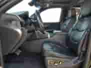 2016 Cadillac Escalade ESV Platinum z VIN 1GYS4KKJXGR476500, wystawiony jako Copart lot #59027615 z przebiegiem 178 012 mil mil oraz Szkoda całkowita • Salvage title. Historia ofert i sprzedaży dostępna na DreamBid. Obrazek 7.