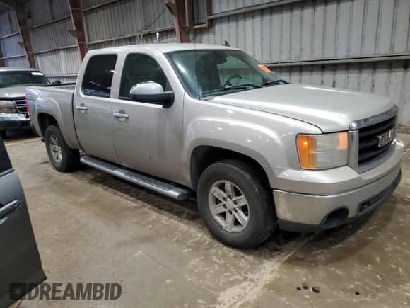2007 GMC Sierra 1500 SLT with VIN 2GTEC130671623202, listed as a Copart auction lot 47496515 with 308,333 mi miles and Salvage title. Bid and sale history available at DreamBid. Image 4.