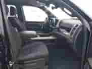 2025 Ram 1500 Big Horn z VIN 1C6RREFP3SN634401, wystawiony jako IAAI lot #41434346 z przebiegiem 4 226 mil mil oraz . Historia ofert i sprzedaży dostępna na DreamBid. Obrazek 5.