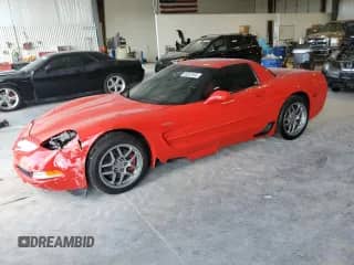 2003 Chevrolet Corvette Z06 z VIN 1G1YY12S335121332, wystawiony jako Copart lot #69051895 z przebiegiem Nie podano mil oraz Szkoda całkowita • Salvage title. Historia ofert i sprzedaży dostępna na DreamBid. Obrazek 1.