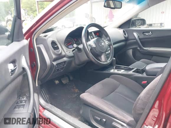 2012 Nissan Maxima SV z VIN 1N4AA5AP3CC860834, wystawiony jako IAAI lot #42429509 z przebiegiem 96 939 mil mil oraz . Historia ofert i sprzedaży dostępna na DreamBid. Obrazek 5.