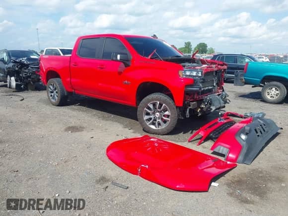 2021 Chevrolet Silverado 1500 RST z VIN 3GCUYEET3MG176410, wystawiony jako IAAI lot #42119458 z przebiegiem 106 132 mil mil oraz . Historia ofert i sprzedaży dostępna na DreamBid. Obrazek 1.