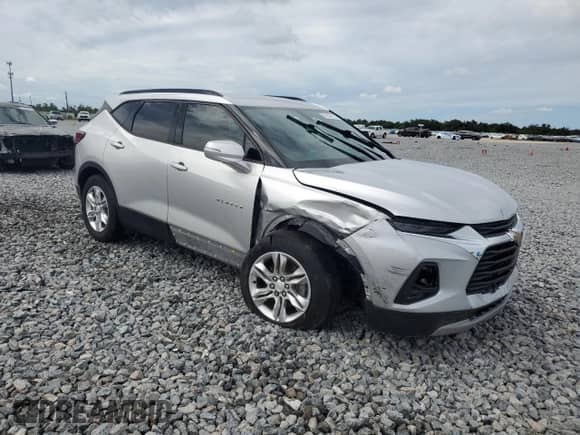 2020 Chevrolet Blazer LT z VIN 3GNKBBRA3LS653078, wystawiony jako Copart lot #81194115 z przebiegiem 33 217 mil mil oraz Szkoda całkowita • Salvage title. Historia ofert i sprzedaży dostępna na DreamBid. Obrazek 4.