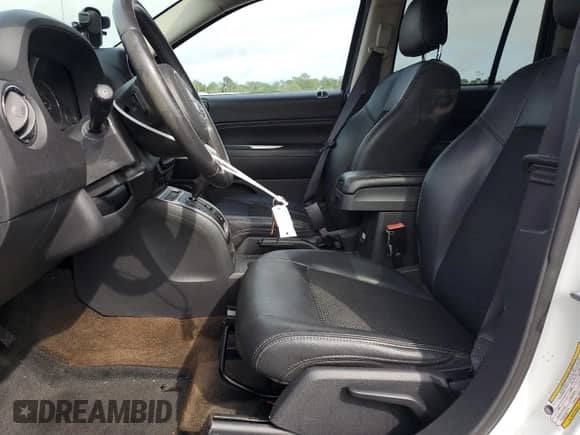 2017 Jeep Compass Latitude with VIN 1C4NJCEA4HD116179, listed as a Copart auction lot 67472695 with 126,749 mi miles and Salvage title. Bid and sale history available at DreamBid. Image 7.
