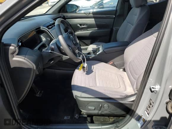 2024 Hyundai Santa Cruz SEL с VIN 5NTJCDAE1RH095344, выставлен на аукционе Copart как лот 73881794 с пробегом 10 381 миль миль и На запчасти • Non repairable. История ставок и продаж доступна на DreamBid. Изображение 7.