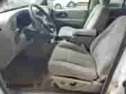2005 Chevrolet TrailBlazer LS с VIN 1GNDS13S852338568, выставлен на аукционе Copart как лот 67276145 с пробегом 260 832 миль миль и Списание • Salvage title. История ставок и продаж доступна на DreamBid. Изображение 7.