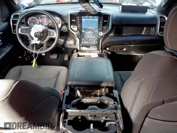 2023 Ram 1500 Big Horn z VIN 1C6RREFT0PN585839, wystawiony jako Copart lot #62614565 z przebiegiem 78 200 mil mil oraz Szkoda całkowita • Salvage title. Historia ofert i sprzedaży dostępna na DreamBid. Obrazek 8.