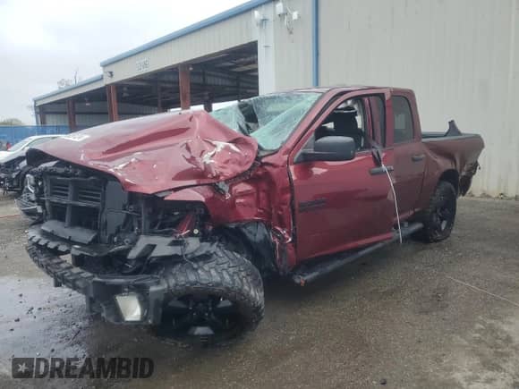 2018 Ram 1500 Express z VIN 1C6RR6KG5JS284216, wystawiony jako Copart lot #86509124 z przebiegiem 101 796 mil mil oraz Nie do naprawy • Non repairable. Historia ofert i sprzedaży dostępna na DreamBid. Obrazek 1.